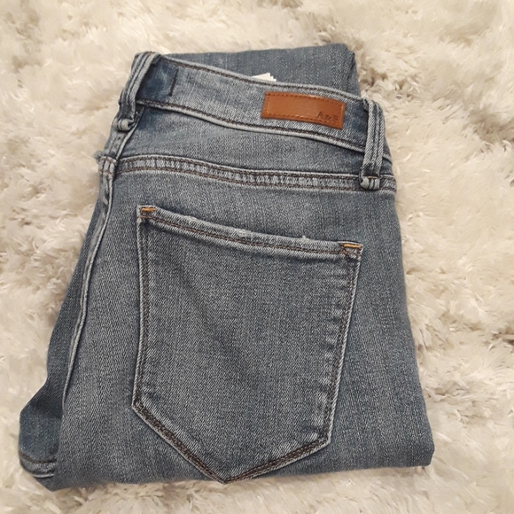 TALL NWOT Abercrombie & Fitch denim skinny jeans - Picture 2 of 3